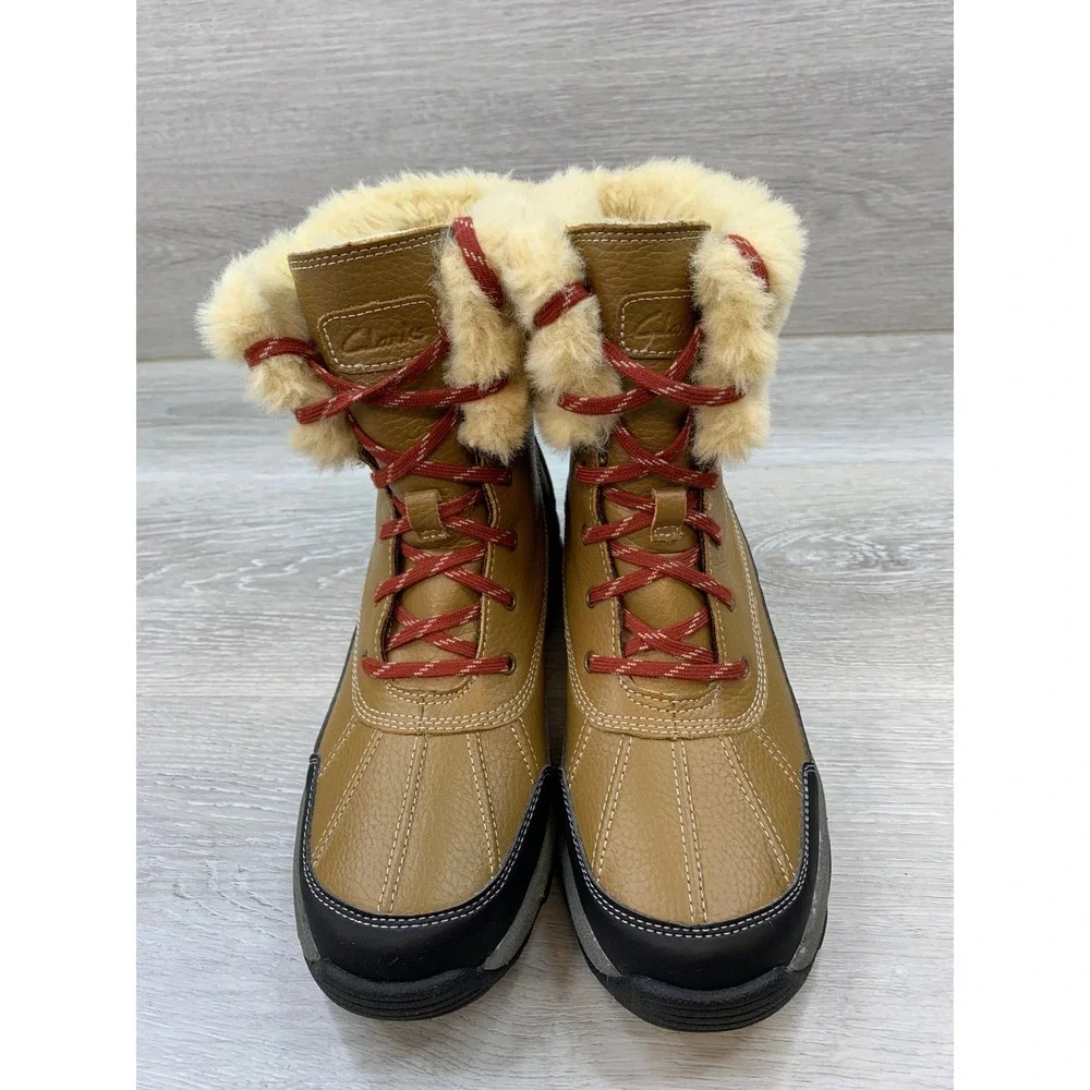 Clarks Collection Women's 8.5 Tan Leather Faux Fur Waterproof Duck Boots